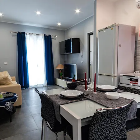 Holiday home Nika Nika House Carini
